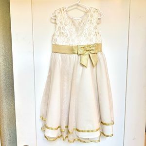 Girls size 6 dress